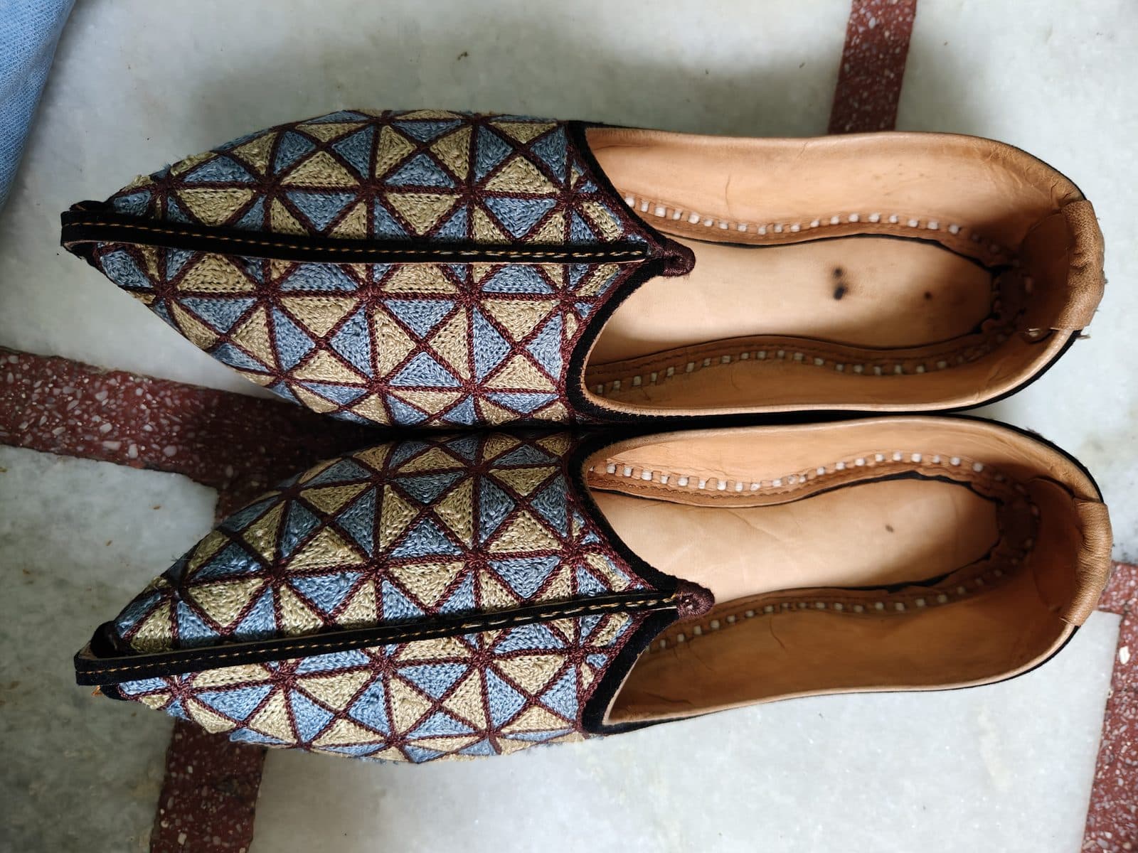 Bikaneri Camel Leather Juti